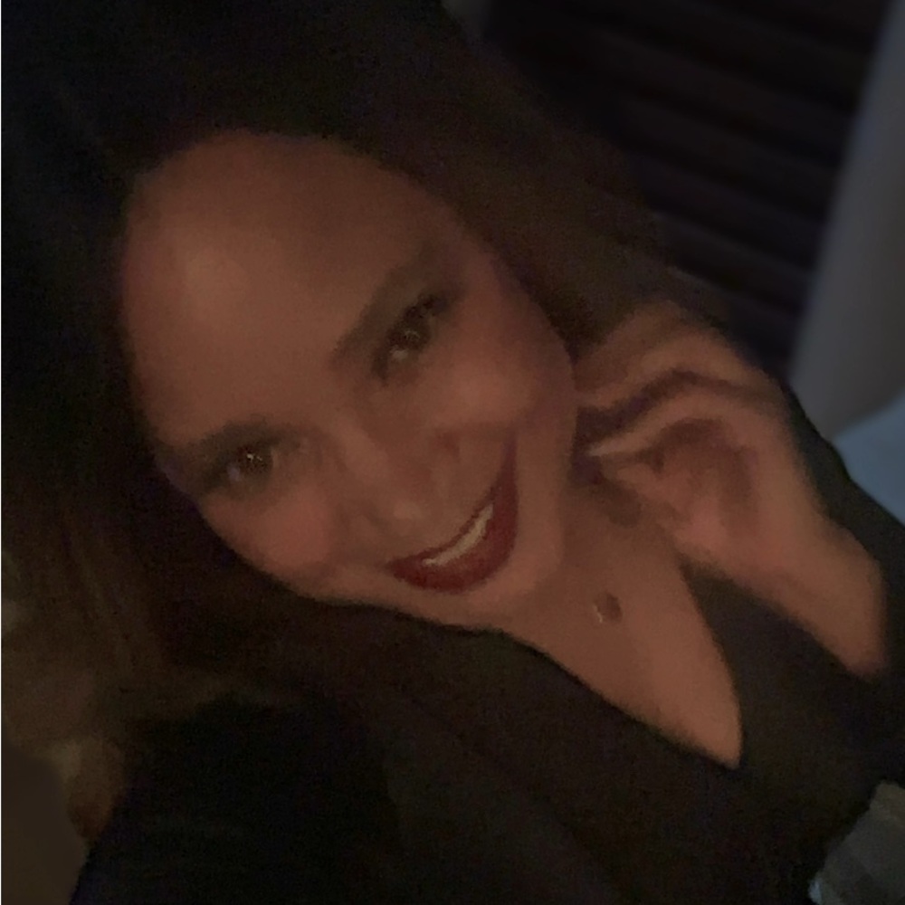 Meet your Posher, Valerie